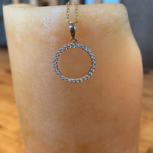 🎉 14K CIRCLE PENDANT ‼️ - Picture 11 of 11